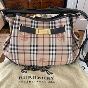 Burberry Hay Market Willenmore medium Hobo